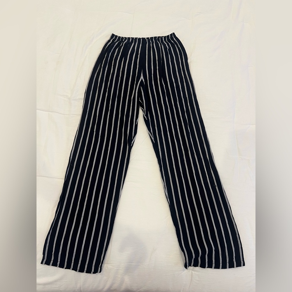 Brandy Melville Pants! Like new, ships out the next day!